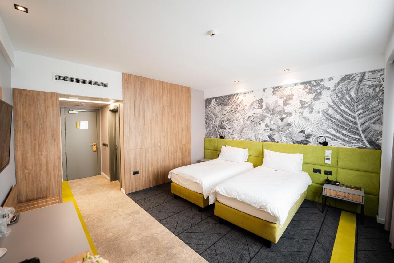 Mandachi Hotel & Spa Suceava Exterior foto